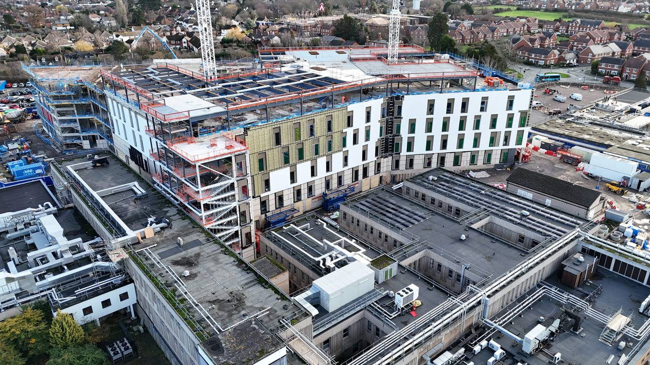 Royal Shrewsbury Hospital: Aerial view at topping out (Dec 2025)
